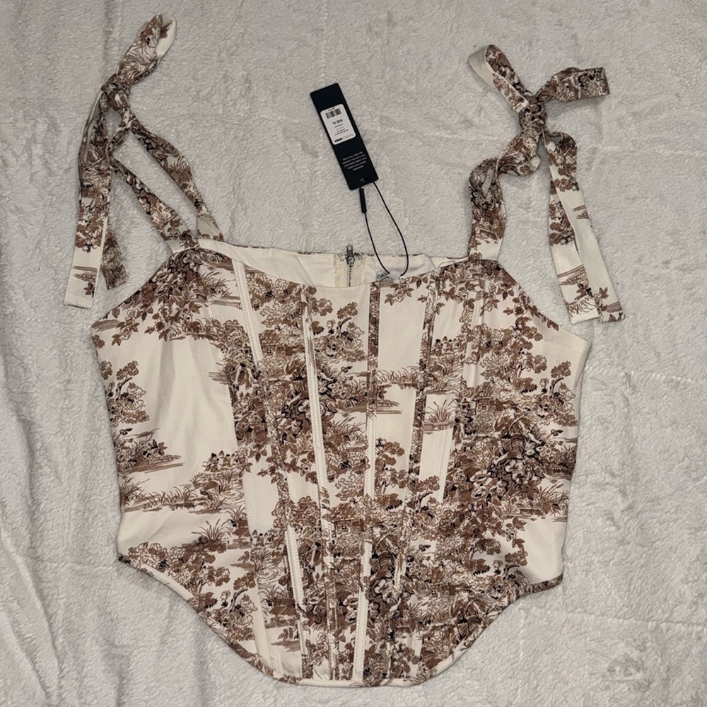 Fashion Nova corset style top